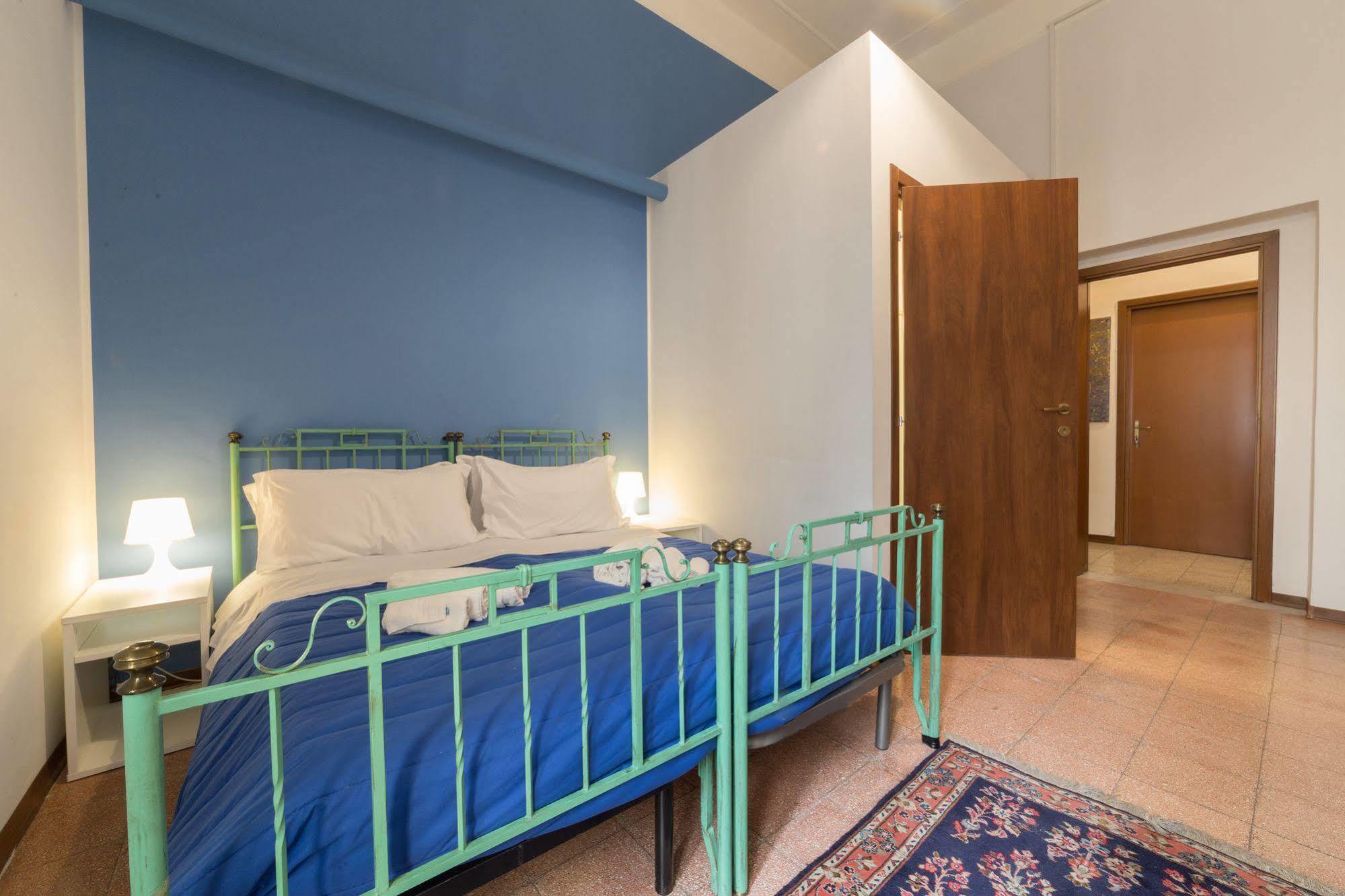 Tra L'Etna E Il Mare B&B Catania Luaran gambar