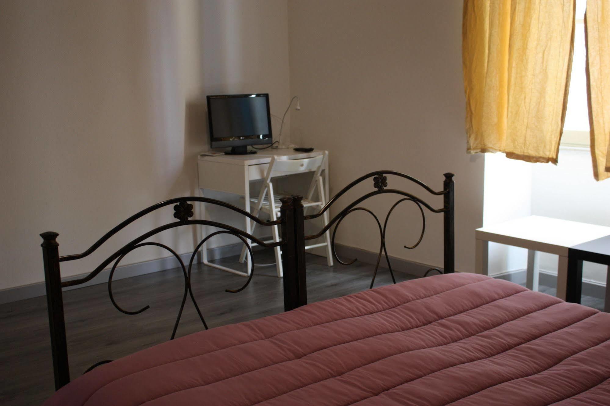 Tra L'Etna E Il Mare B&B Catania Luaran gambar