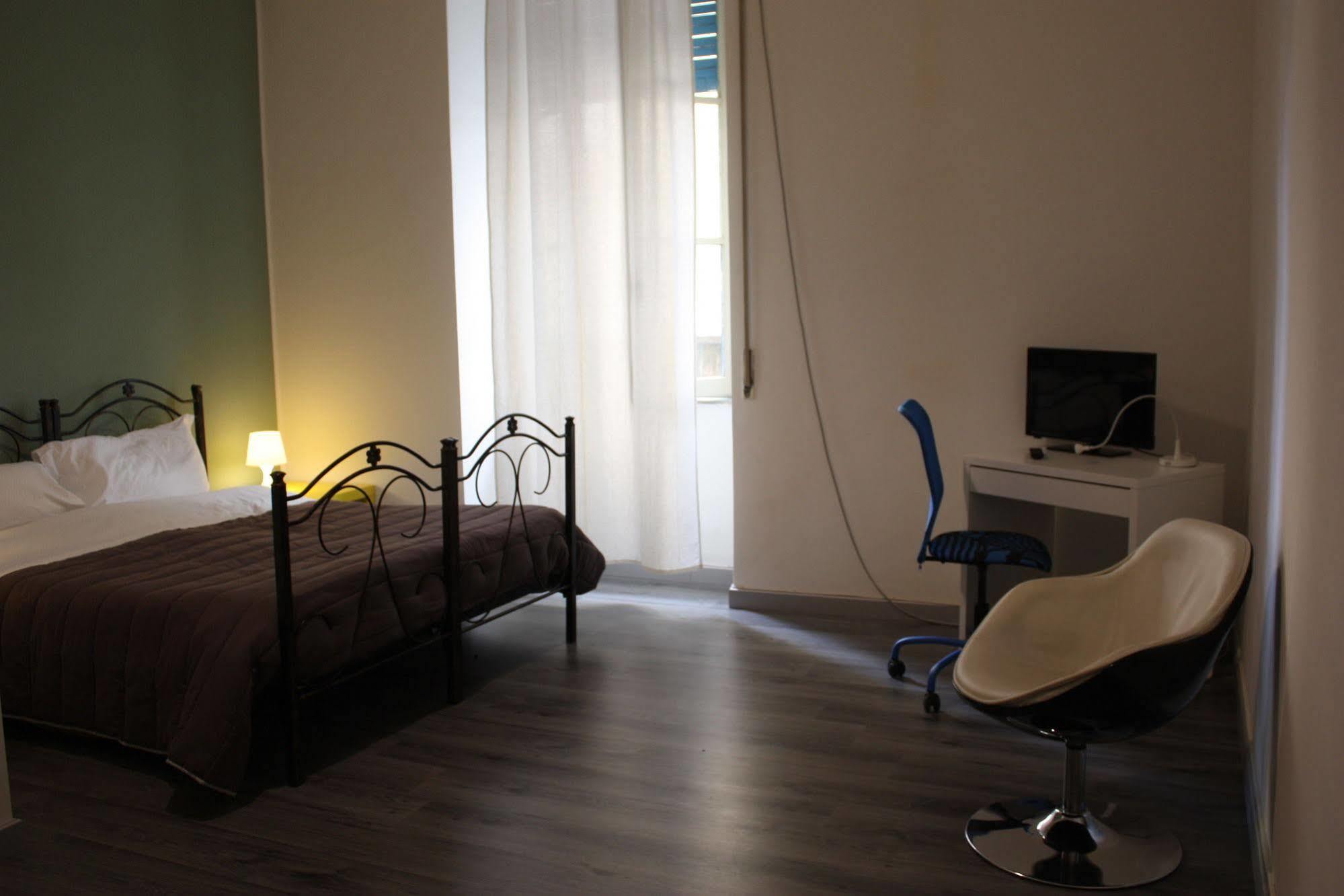 Tra L'Etna E Il Mare B&B Catania Luaran gambar